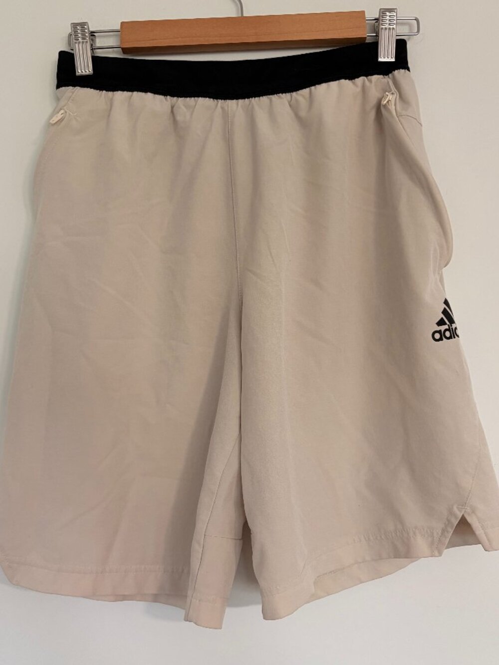 adidas AEROREADY Athletic Shorts Men's Small Cream Beige Zip Pocket Workout Shor